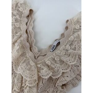ZARA Women Cream Pointelle Knit Lace Ruffle V-Neck Sleeveless Top Small